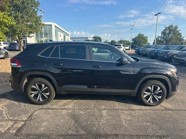 2025 Volkswagen Atlas Cross Sport 2.0T SE
