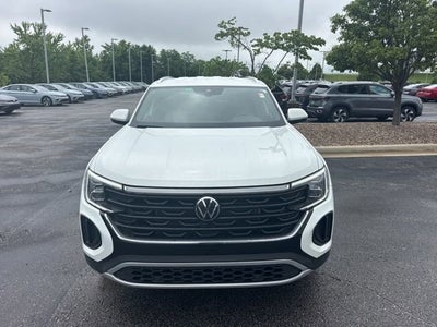 2025 Volkswagen Atlas Cross Sport 2.0T SE