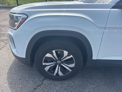 2025 Volkswagen Atlas 2.0T SE