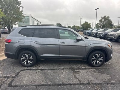 2025 Volkswagen Atlas 2.0T SE