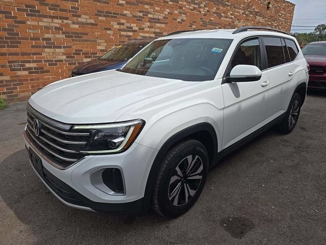 2024 Volkswagen Atlas 2.0T SE