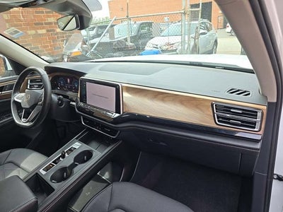 2024 Volkswagen Atlas 2.0T SE
