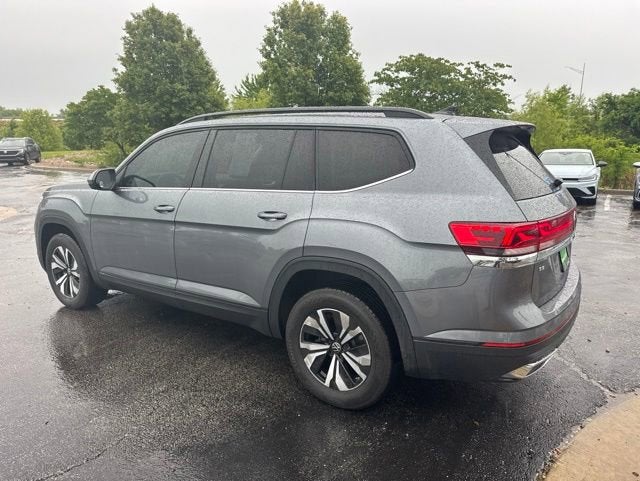 2025 Volkswagen Atlas 2.0T SE