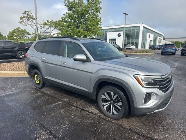 2024 Volkswagen Atlas 2.0T SE