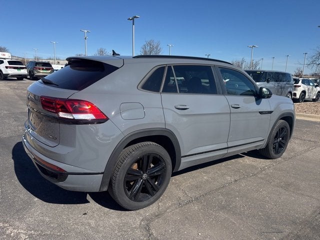 2023 Volkswagen Atlas Cross Sport 2.0T SEL R-Line Black