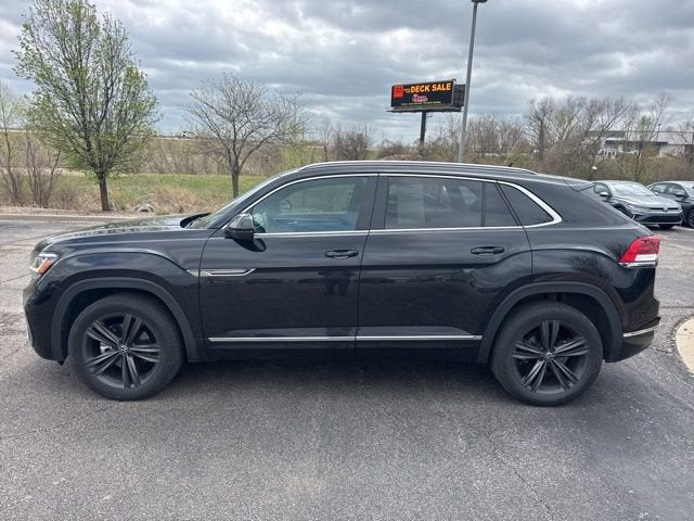 Used 2022 Volkswagen Atlas Cross Sport SEL R-Line with VIN 1V2SE2CA6NC217972 for sale in Kansas City