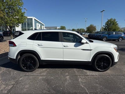 2024 Volkswagen Atlas Cross Sport 2.0T SE w/Technology