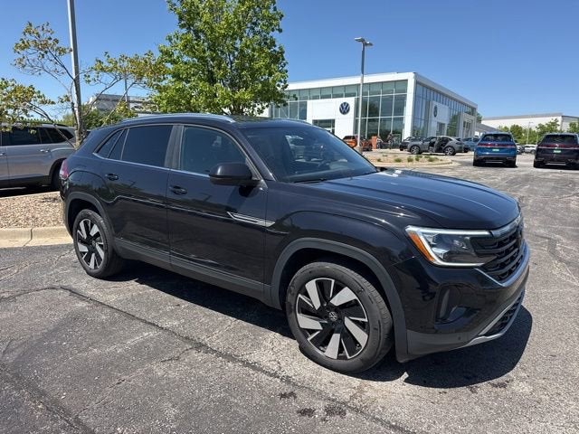 2025 Volkswagen Atlas Cross Sport 2.0T SE w/Technology