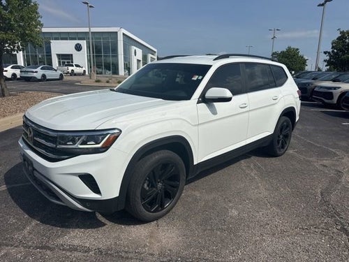 2022 Volkswagen Atlas 3.6L V6 SE w/Technology