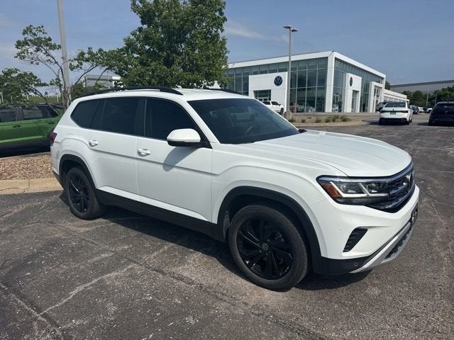 2022 Volkswagen Atlas 3.6L V6 SE w/Technology