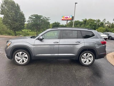 2022 Volkswagen Atlas 3.6L V6 SE w/Technology