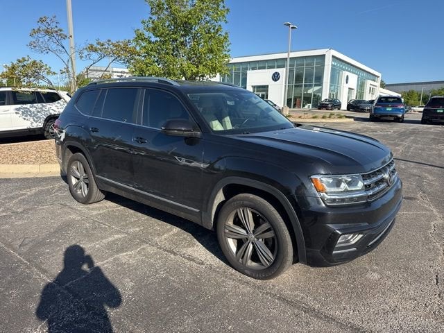 2019 Volkswagen Atlas 3.6L V6 SE w/Technology R-Line