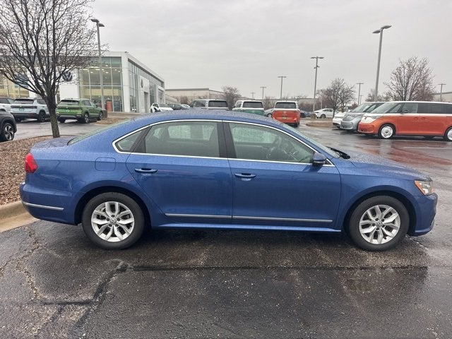 2017 Volkswagen Passat 1.8T S