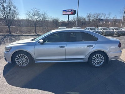 2017 Volkswagen Passat 1.8T SE