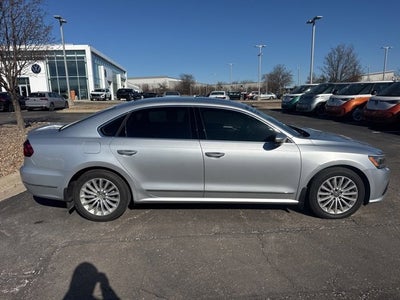 2017 Volkswagen Passat 1.8T SE