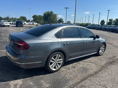 2019 Volkswagen Passat 2.0T Wolfsburg Edition