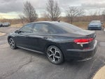 2022 Volkswagen Passat 2.0T R-Line