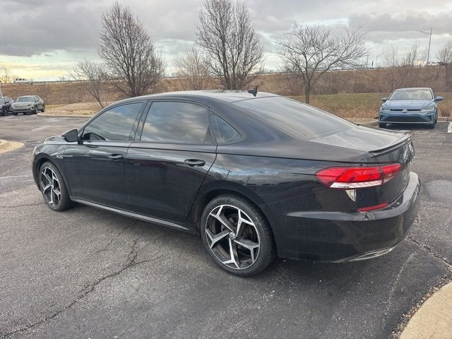 2022 Volkswagen Passat 2.0T R-Line