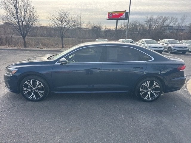 2022 Volkswagen Passat 2.0T SE