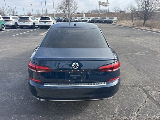 2022 Volkswagen Passat 2.0T SE