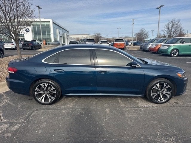 2022 Volkswagen Passat 2.0T SE