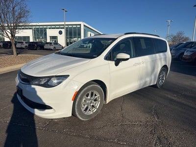 2021 Chrysler Voyager LXI