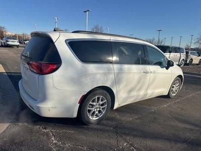 2021 Chrysler Voyager LXI