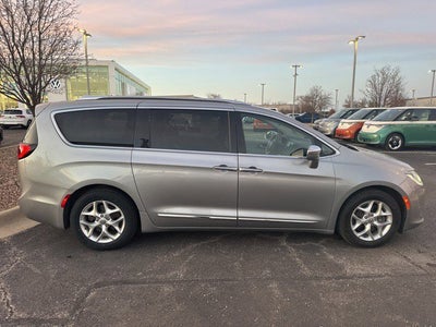 2020 Chrysler Pacifica Limited