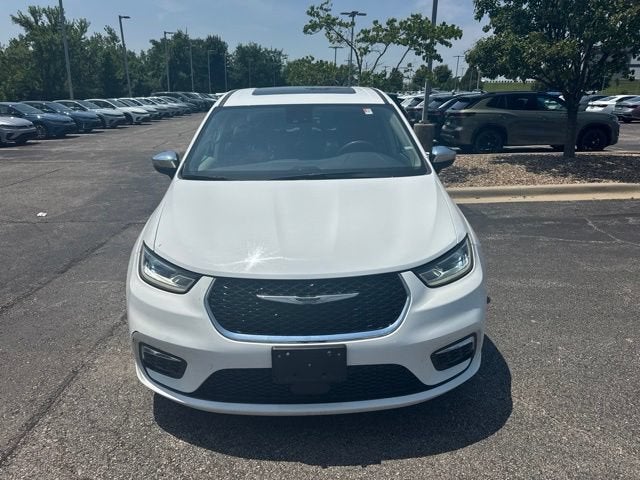 2023 Chrysler Pacifica Hybrid Limited