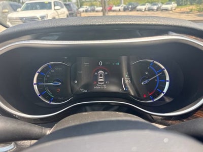 2023 Chrysler Pacifica Hybrid Limited