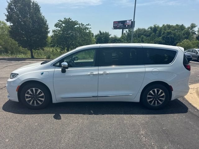 2023 Chrysler Pacifica Hybrid Limited