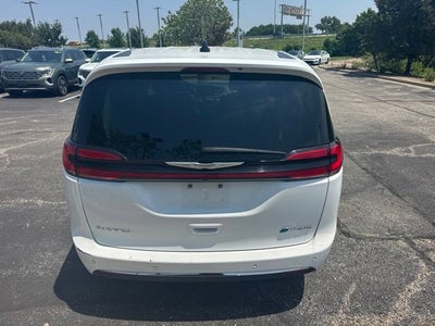 2023 Chrysler Pacifica Hybrid Limited