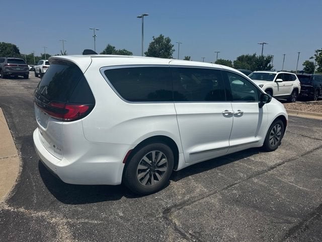2023 Chrysler Pacifica Hybrid Limited