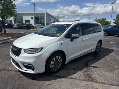 2023 Chrysler Pacifica Hybrid Limited