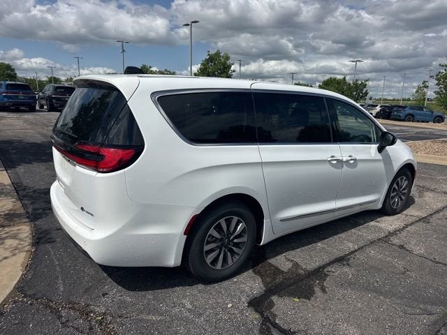 2023 Chrysler Pacifica Hybrid Limited
