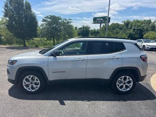 Used 2025 Jeep Compass Latitude with VIN 3C4NJDBN7ST595812 for sale in Kansas City