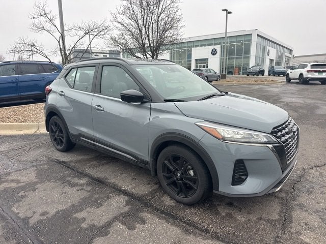 2024 Nissan Kicks SR
