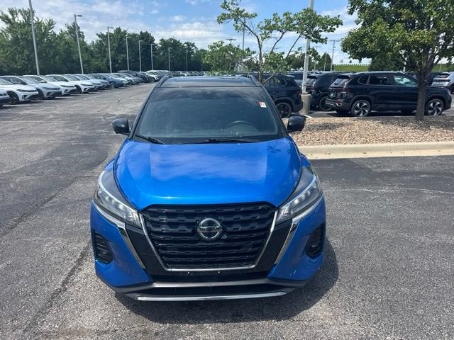 2021 Nissan Kicks SR