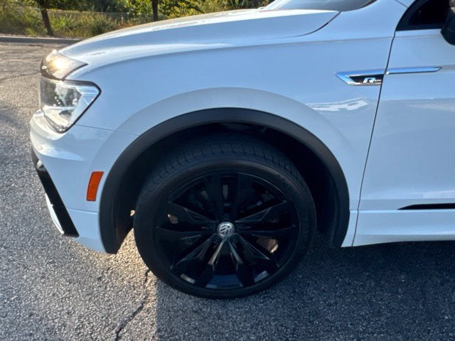 2021 Volkswagen Tiguan SE R-Line Black