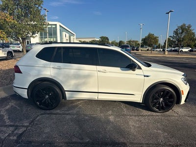 2021 Volkswagen Tiguan SE R-Line Black