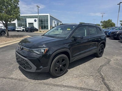 2026 Volkswagen Taos SE Black