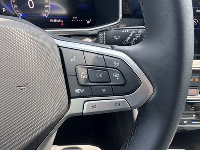 2026 Volkswagen Taos SE Black