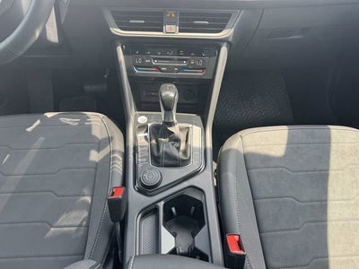 2026 Volkswagen Taos SE Black