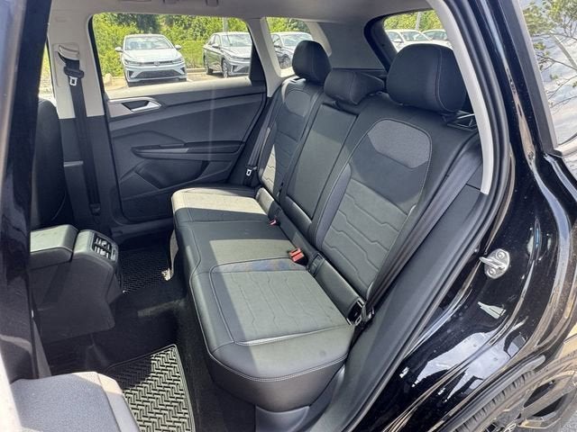 2026 Volkswagen Taos SE Black