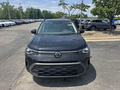 2026 Volkswagen Taos SE Black