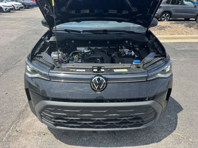 2026 Volkswagen Taos SE Black
