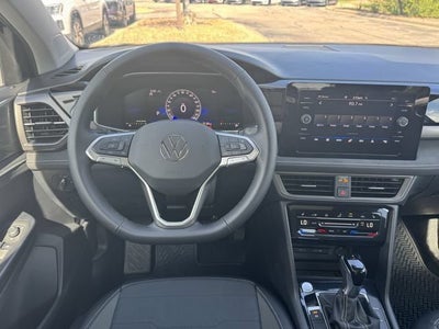 2026 Volkswagen Taos SE Black