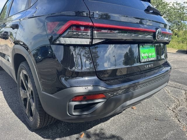 2026 Volkswagen Taos SE Black