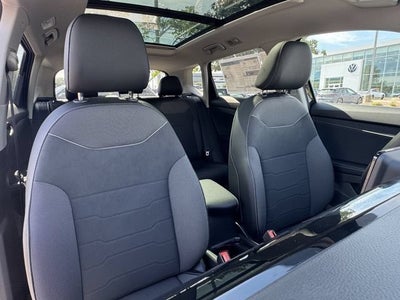 2026 Volkswagen Taos SE Black