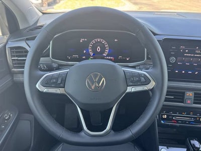 2026 Volkswagen Taos SE Black